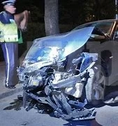 Пиян шофьор потроши колата си в катастрофа