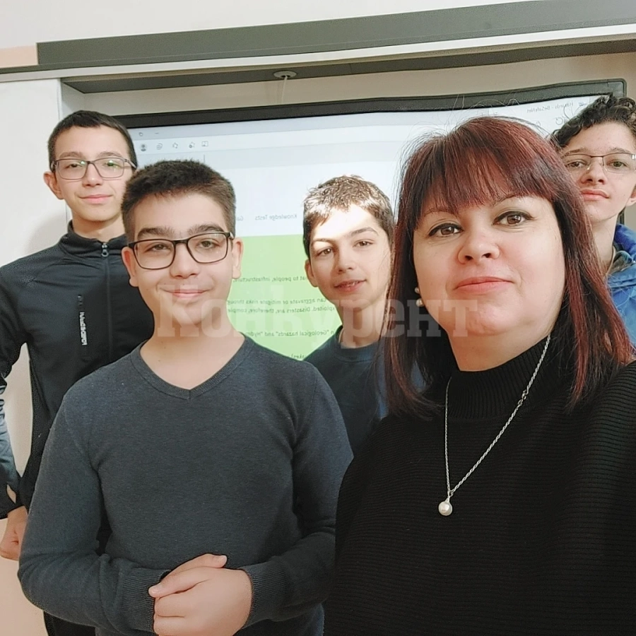 Отбор от СУ „Козма Тричков“ показа знания срещу бедствията