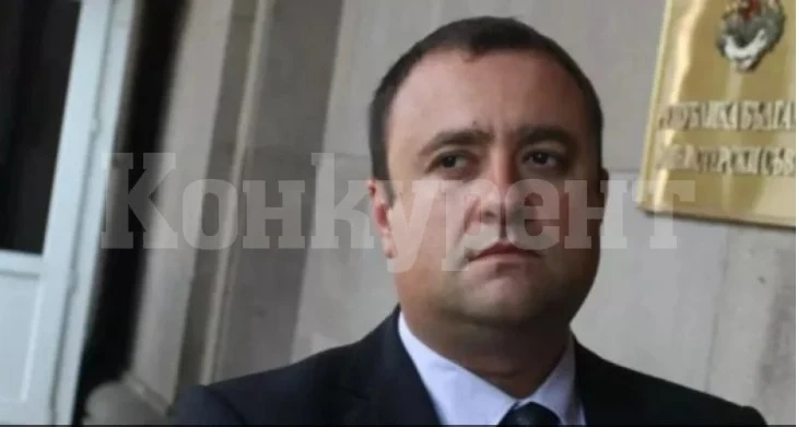 Министър Иван Иванов: Складовете за директна продажба на дърва за огрев гарантират своевременна доставка за населението