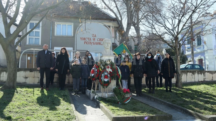 Община Оряхово почете 149 години от гибелта на Апостола СНИМКИ