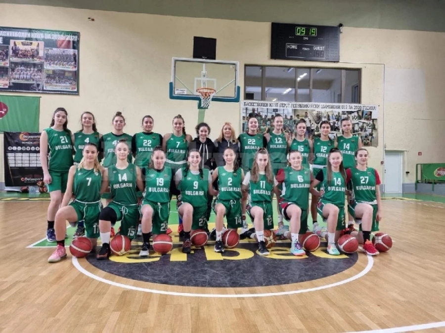 Повикаха баскетболистка от Монтана в U16