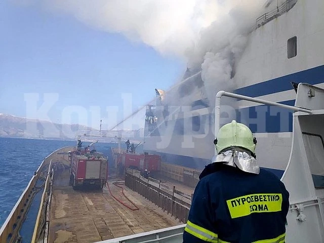 Все още търсят 10 души, пътували на ферибота в Йонийско море