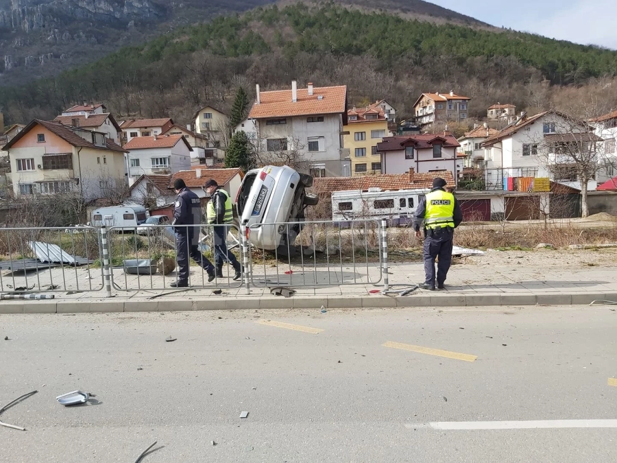 Вижте какво имаше на спирката, която бутна шофьорка във Враца днес СНИМКИ