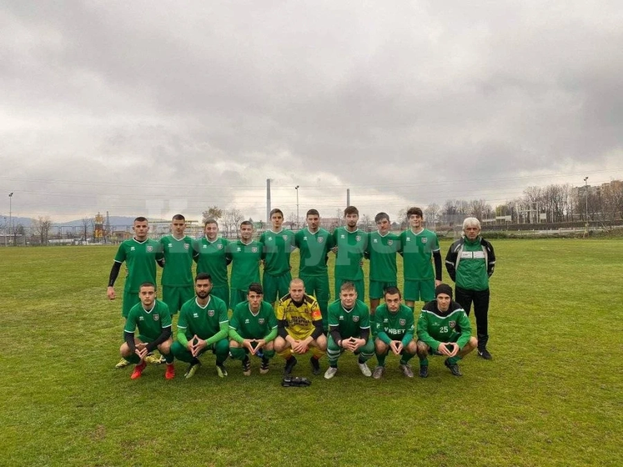Наказателната акция на U19 мина и през Лом, Котката също вкара за гръмката победа
