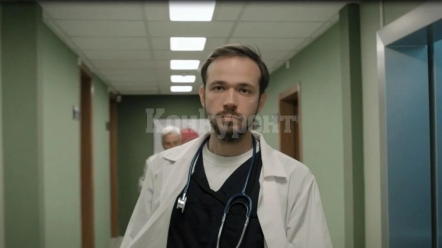 Алек Алексиев помага на жени и деца на украинската граница