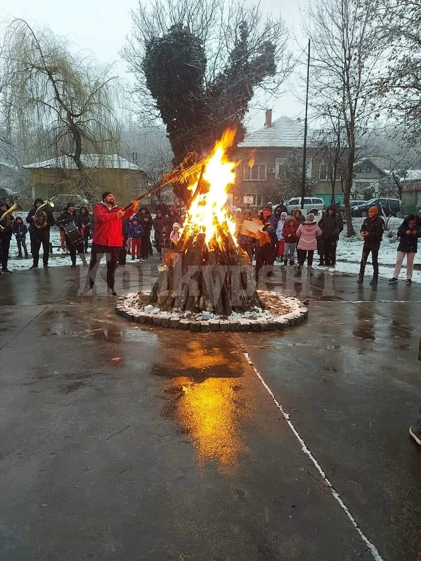 Веселба и настроение огласи Турлашката махала на Прошка СНИМКИ