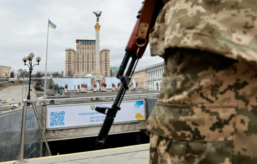 Киев отказва предложените от Москва хуманитарни коридори към Беларус и Русия