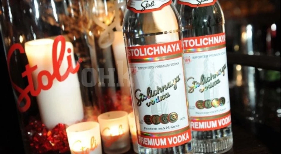 Край с руската водка „Столичная“
