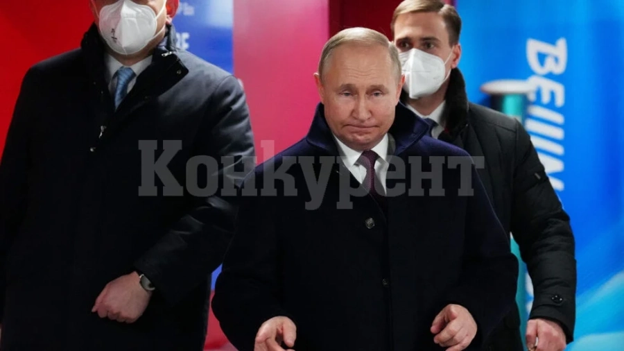 Путин уволнил 1000 подчинени от страх да не бъде отровен