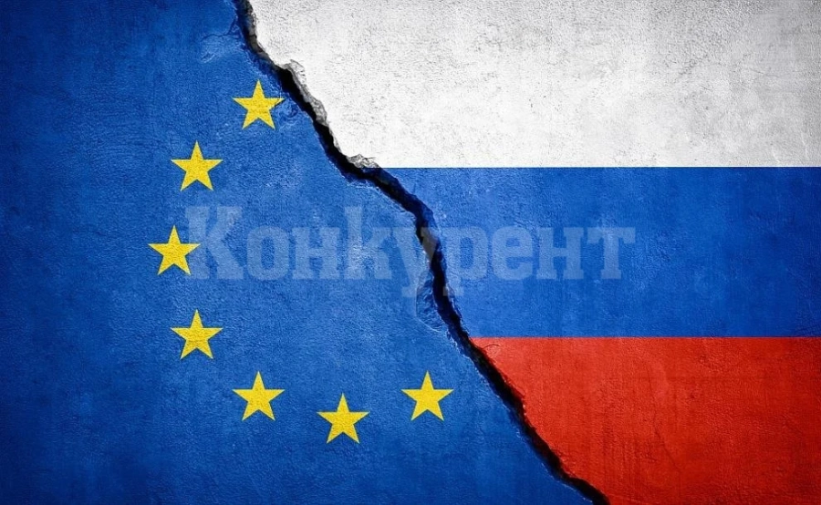 ЕС обсъжда пети пакет санкции и ембарго върху петрола от Русия