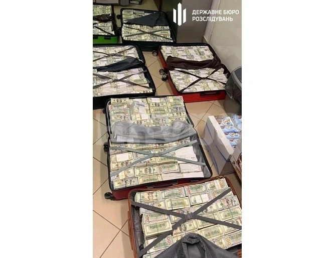 Контрабанда на 30 млн. долара към Унгария разследват в Украйна
