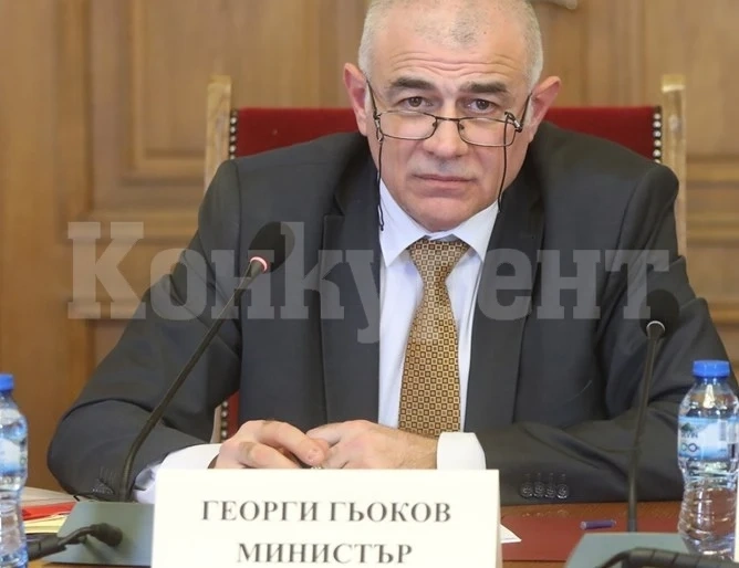 Връзват социалните помощи с линията на бедност, три пъти повече хора ще ги получават