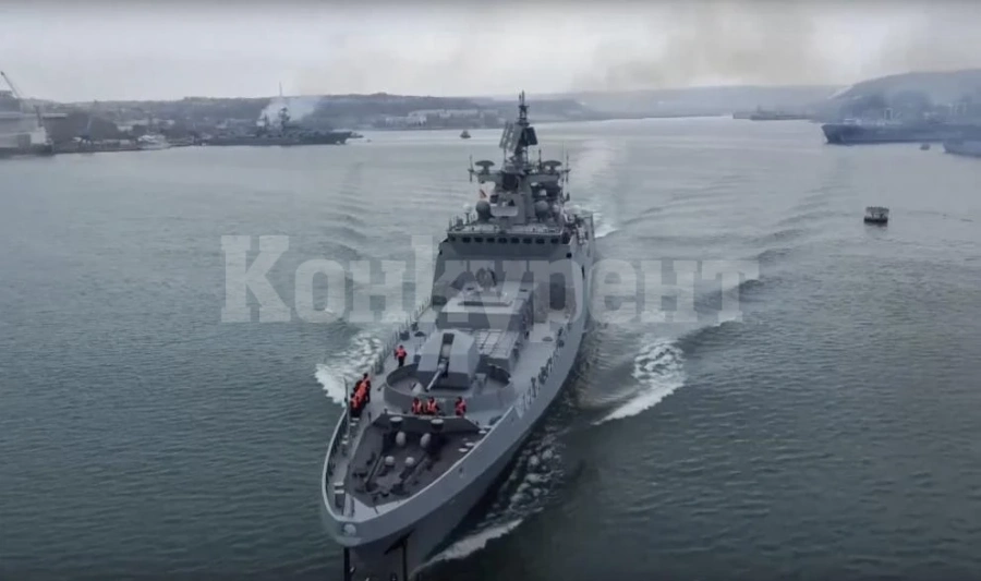 Киев заяви, че е унищожил руски десантен кораб в Азовско море
