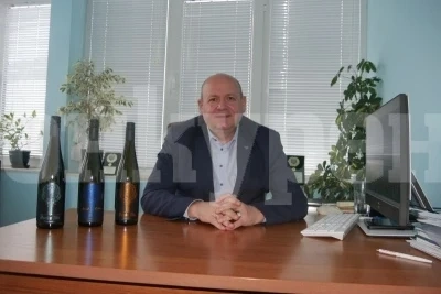 Младен Цолов черпи за внук