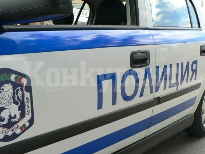 Обраха две необитаеми къщи във Вършец