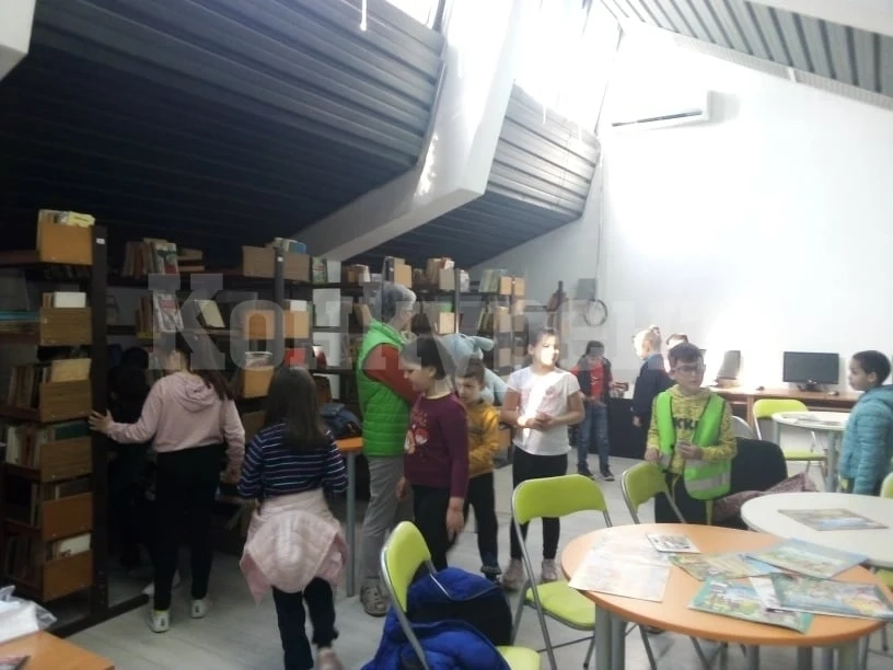 Малчугани посетиха обновения детски отдел на библиотеката в Бяла Слатина