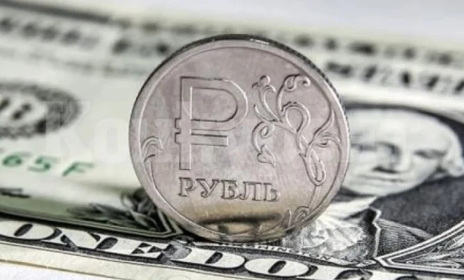 US професор: Рублата е по-солидна от долара, защото е подкрепена от...