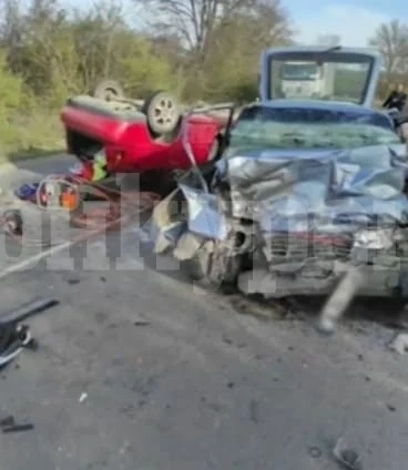 Три са вече жертвите на катастрофата край Студено буче, издъхна и вторият шофьор