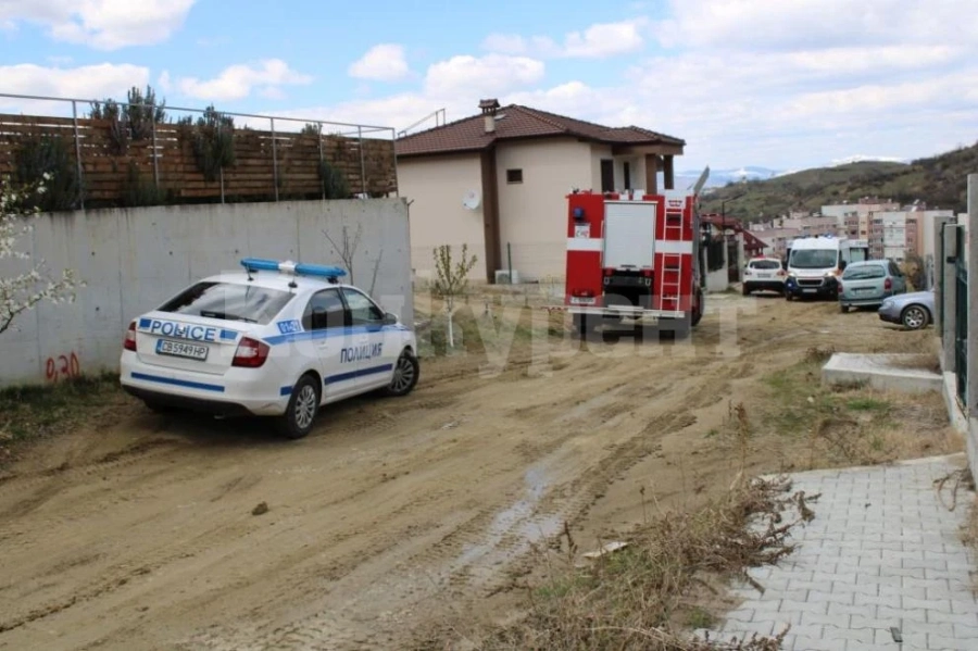 Мъж загина, затрупан в изкоп в Благоевград