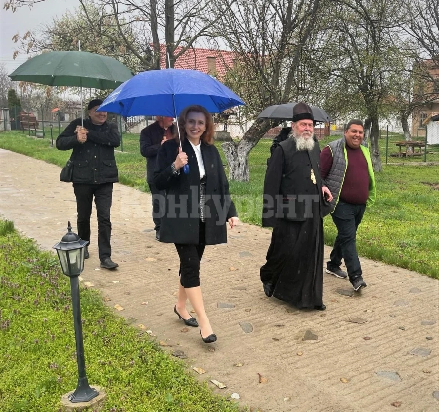 Расово търси пари за ремонт на манастира „Света Троица”