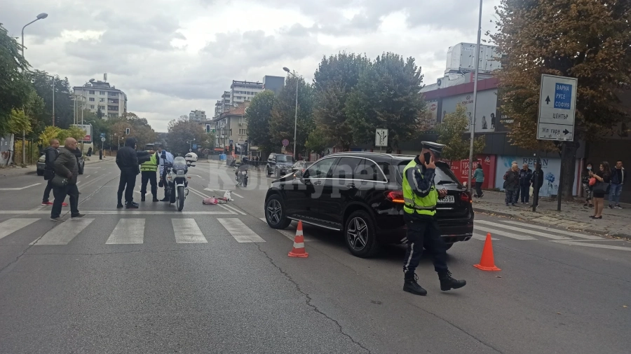 Кръв на пътя! Почерпена мадама с „Мерцедес“ помете жена на пешеходна пътека в Берковица