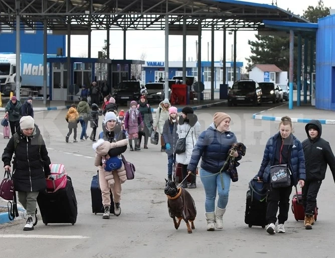 Окончателно: държавата ще поеме здравните осигуровки на бежанците