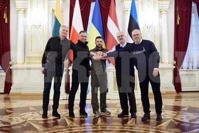 Президентите на Полша, Литва, Латвия и Естония заявиха подкрепата си за Украйна