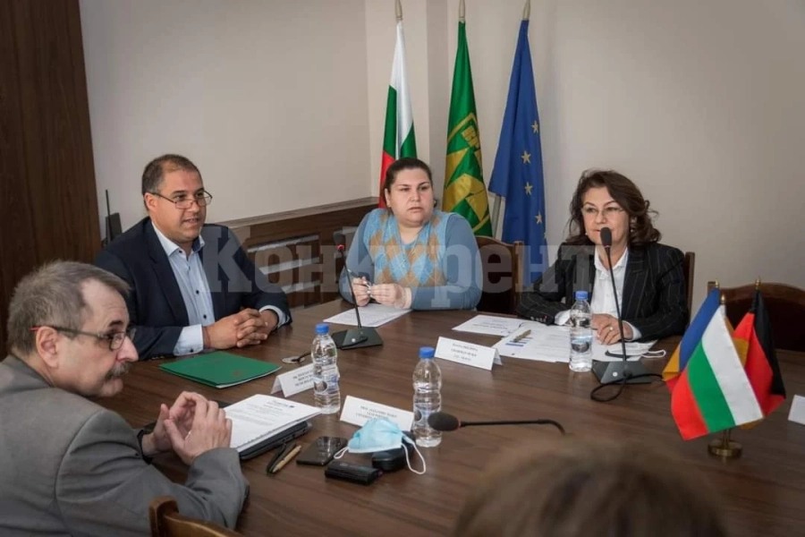 Обсъдиха европейския опит в обновлението на обществени пространства