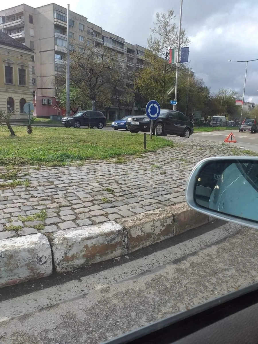 Във Видин се смеят на шофьор, вижте защо СНИМКИ