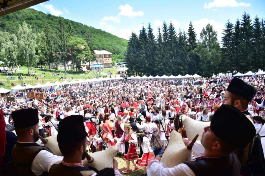 Започна подготовката за петото юбилейно издание на Национален фолклорен събор “Леденика”