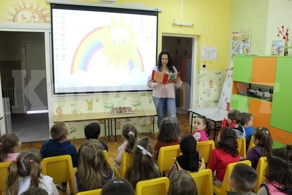 Библиотекари гостуваха на детска градина в Монтана