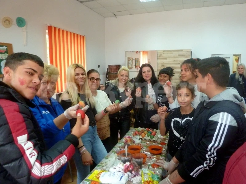 В Борован се проведе инициативата - Оцвети Великден - подари усмивка на децата