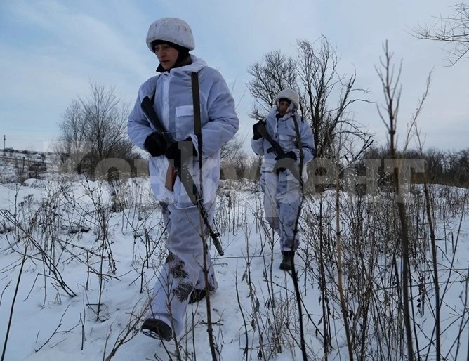 Огънят в Луганска област се засилва
