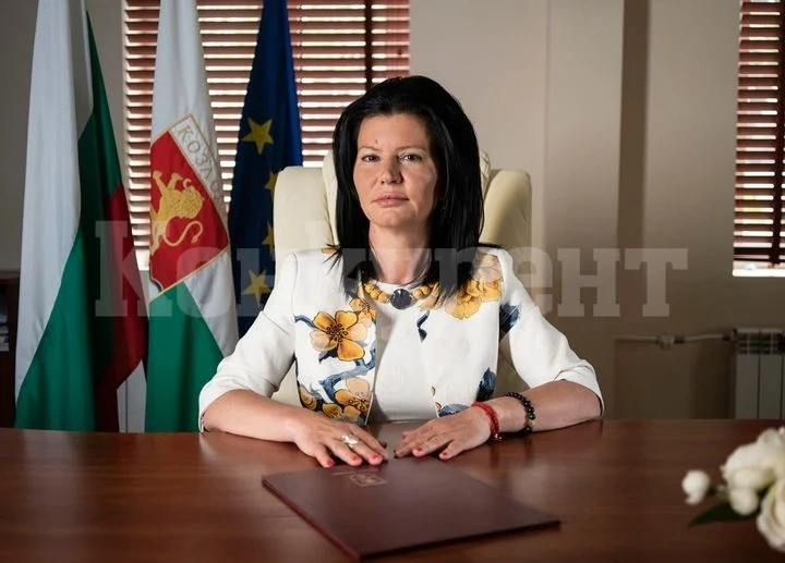 Маринела Николова: Пожелавам Ви здраве, щастие и благоденствие!