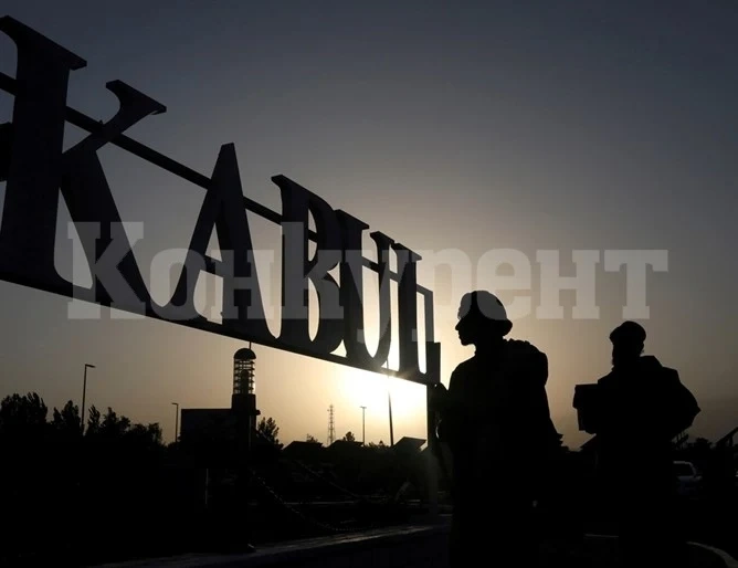 Афганистански талибани изтласкаха конкурентна групировка от границата с Пакистан