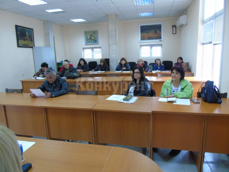 Финансират читалищата в Бяла Слатина с...