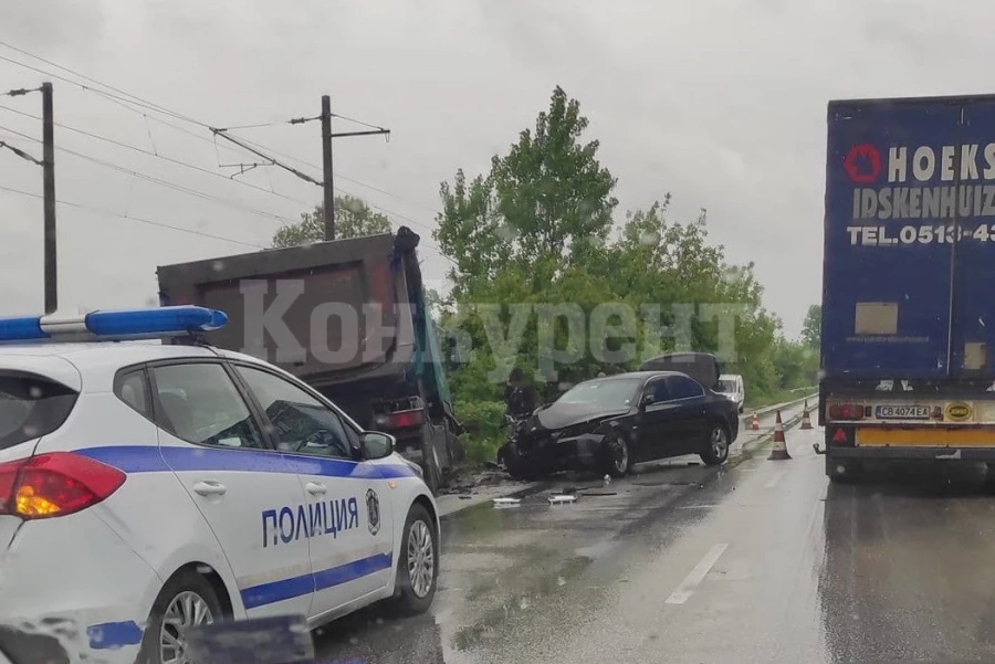 Прокуратурата подхвана катастрофата до Пловдив с кола от кортежа на президента
