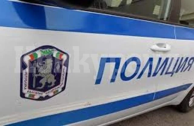 Заловиха 16-годишен да кара нередовно „Рено”