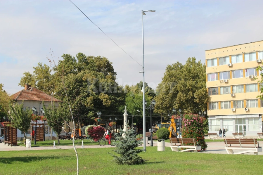 Пръскат срещу кърлежи в Козлодуй