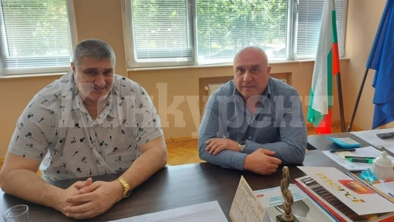 Любо Ганев инспектира националите във Вършец, срещна се и с кмета