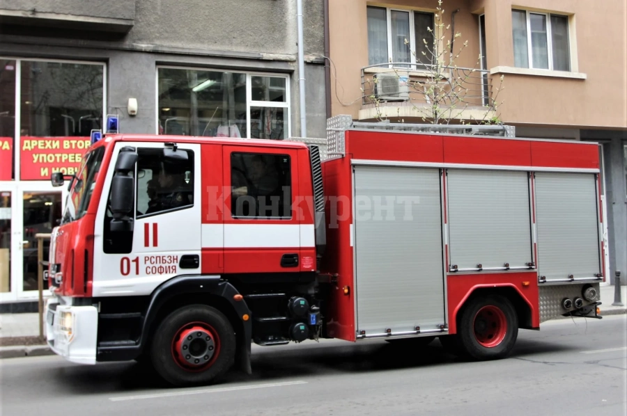 Опасна ситуация в Лом, газова бутилка унищожи количка за царевица