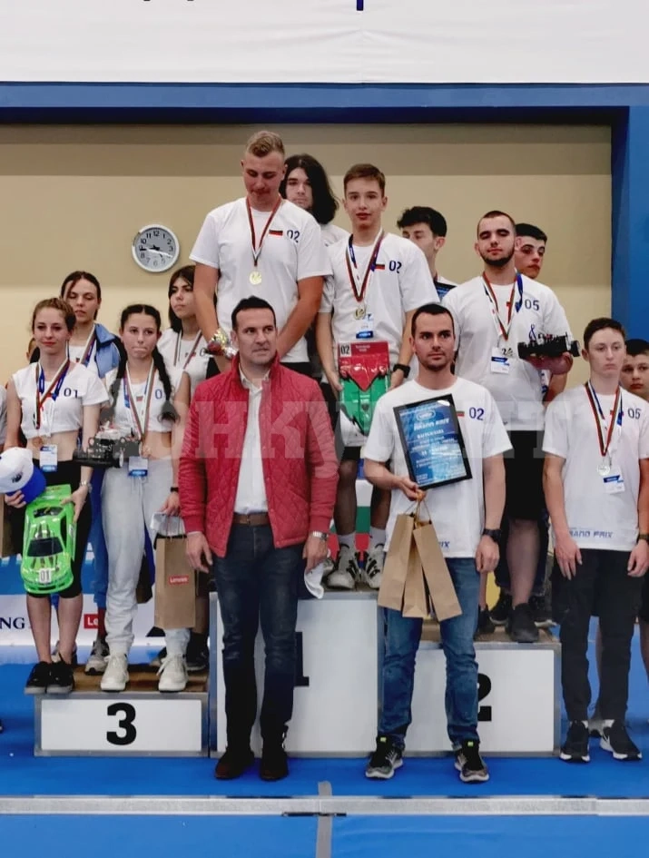 Врачански пилоти представят България в Нидерландия