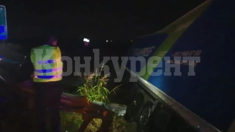 Среднощна катастрофа във Видинско! Румънец с ТИР се заби в словашки колега, пътник е със счупен крак