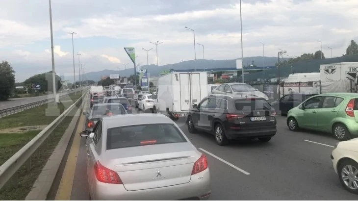 Ад за шофьорите това лято по пътищата на България, причината е ...