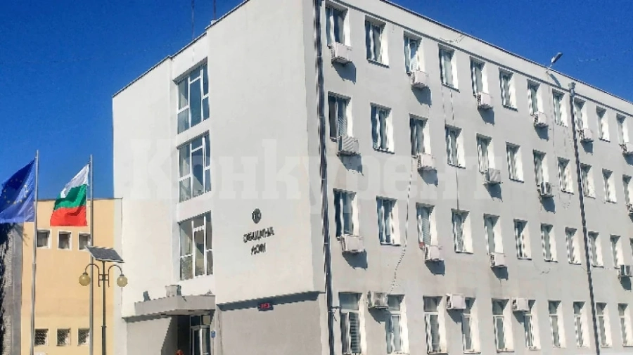 Продължава изграждането на ново улично осветление в Лом