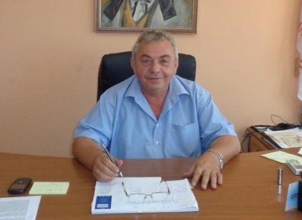 Светлин Сретениев: Честит празник!
