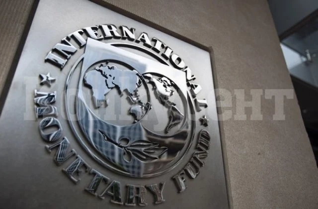 МВФ: Световният дълг се сблъсква със стената на покачващите се лихви