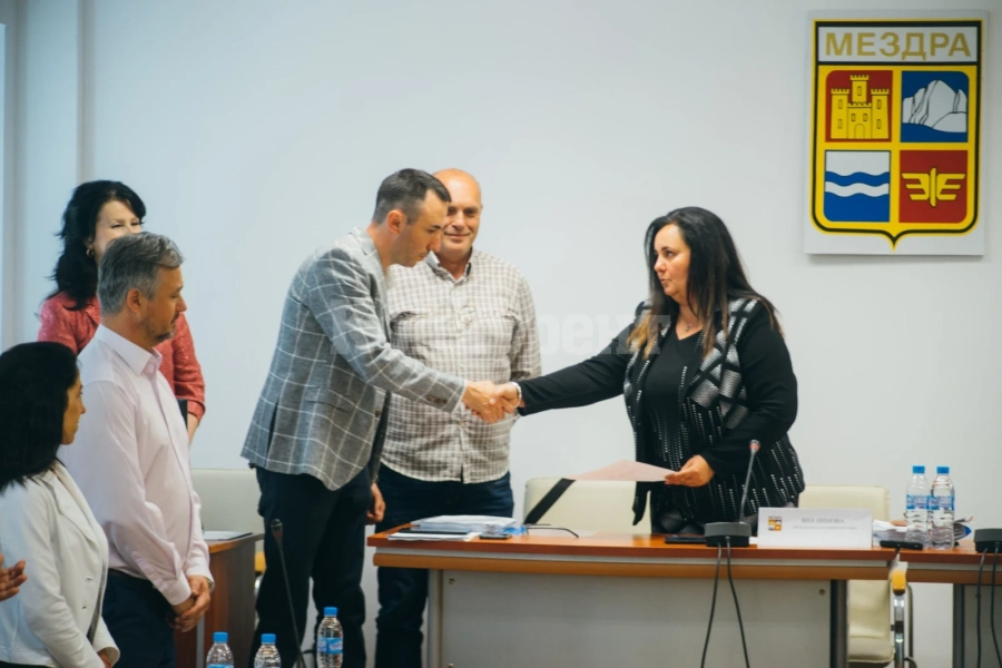 Нов общински съветник положи клетва в Мездра 