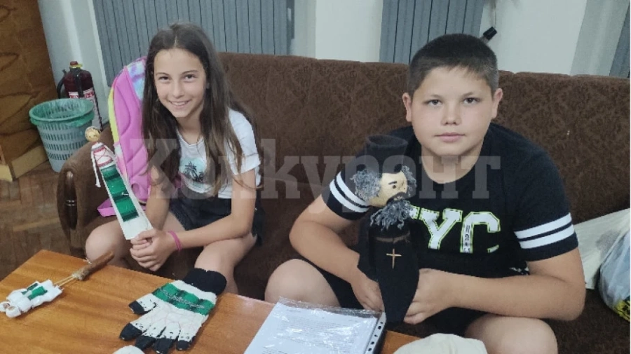 Кукли „оживяват“ в ръцете на видински деца