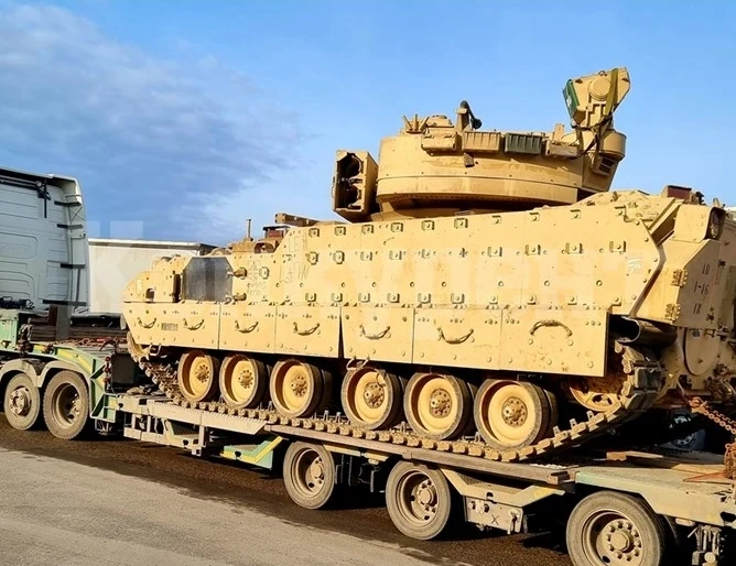 Днес по пътищата ще се придвижи автоколона от военна колесна техника